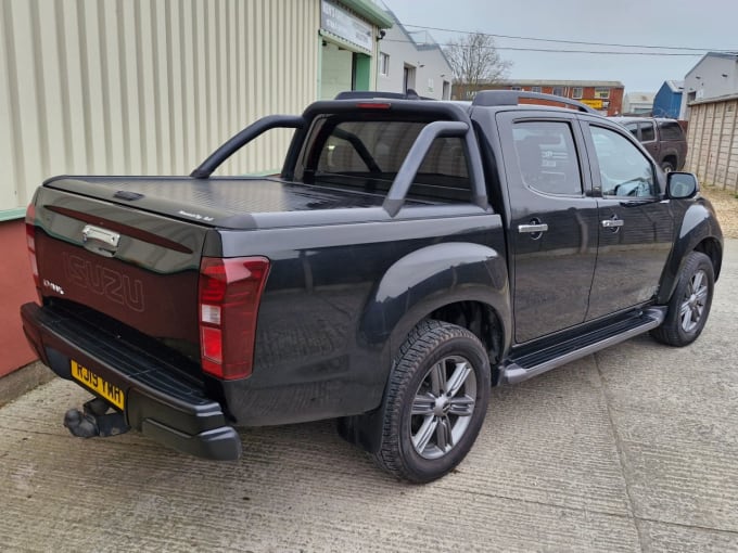 2025 Isuzu D-max