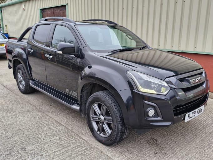 2025 Isuzu D-max