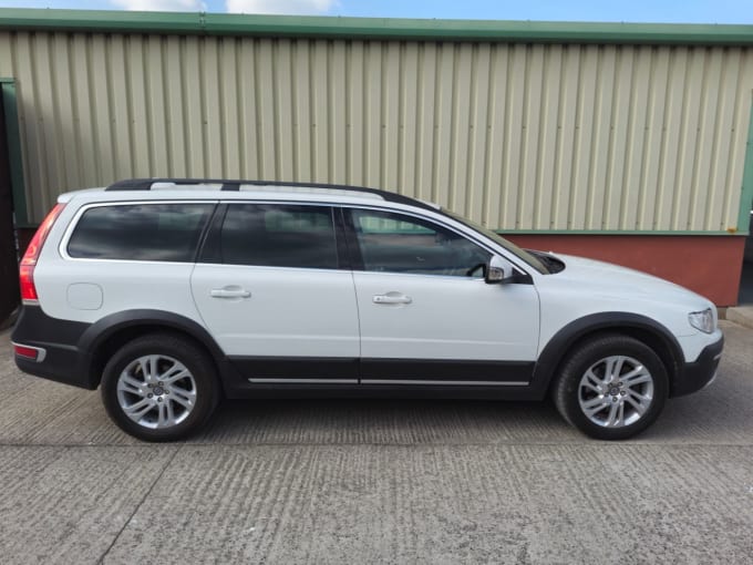 2025 Volvo Xc70