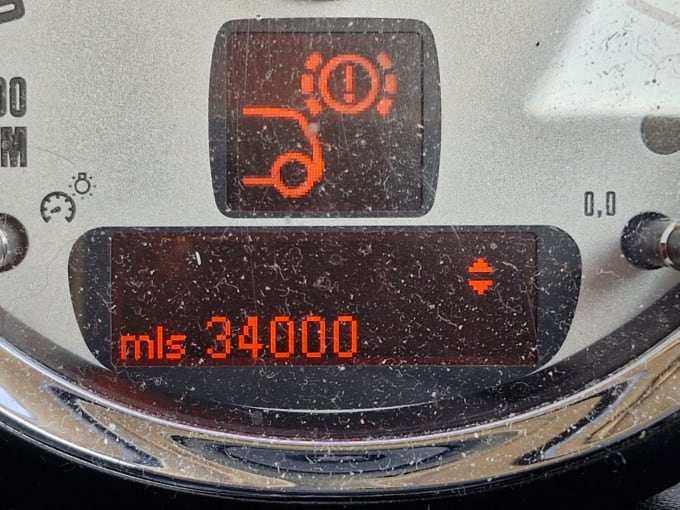 2025 Mini Hatch