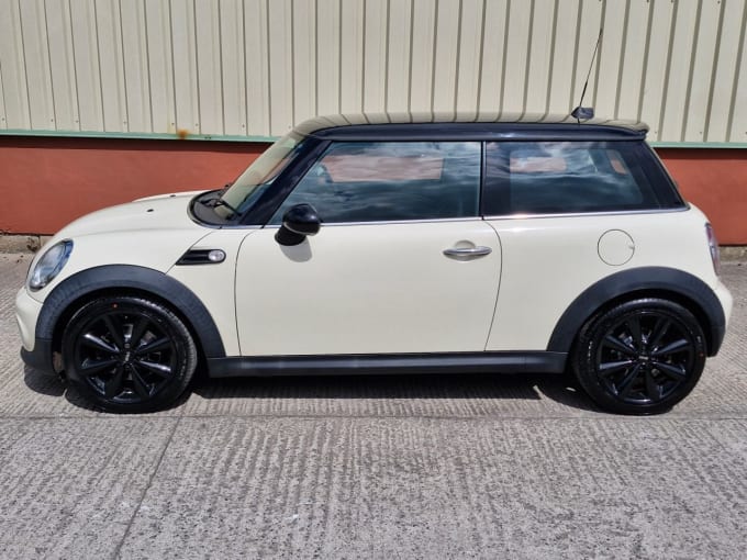 2025 Mini Hatch