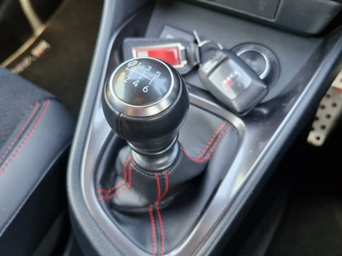 2025 Toyota Yaris