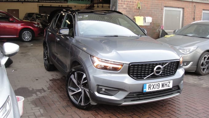 2019 Volvo Xc40