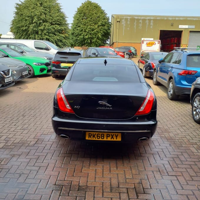2025 Jaguar Xj
