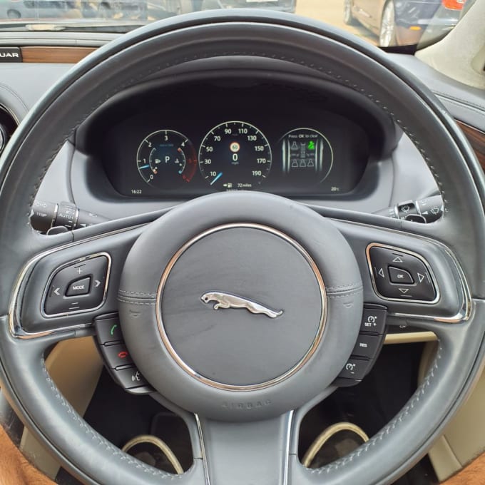 2025 Jaguar Xj