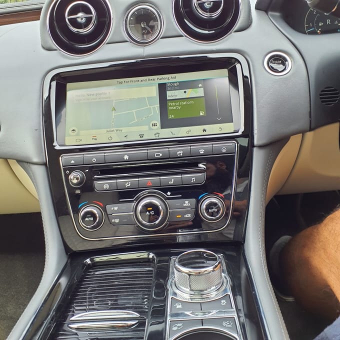 2025 Jaguar Xj