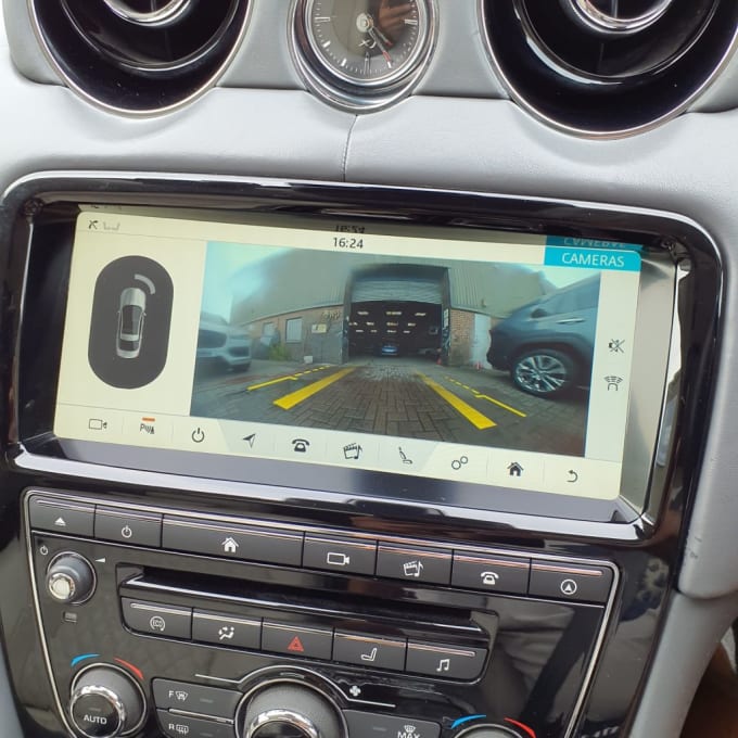 2025 Jaguar Xj