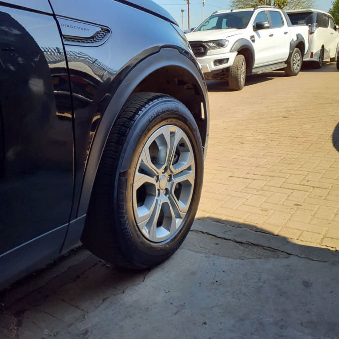 2025 Land Rover Discovery Sport