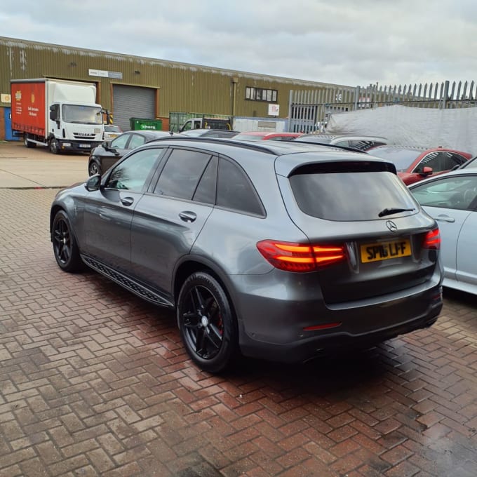 2025 Mercedes-benz Glc