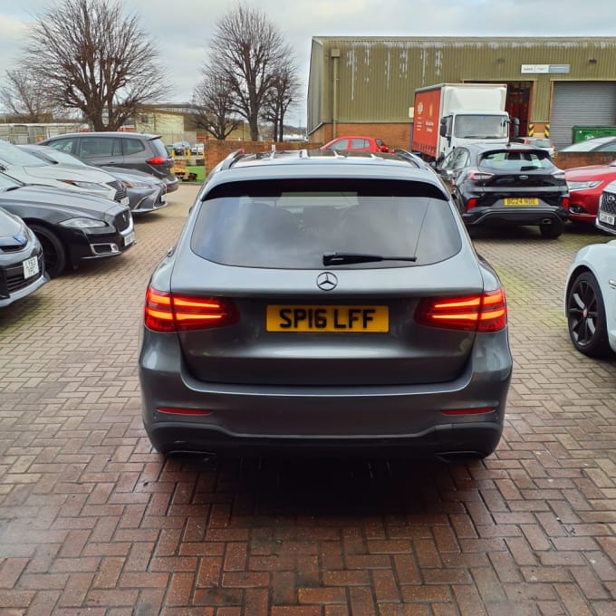 2025 Mercedes-benz Glc