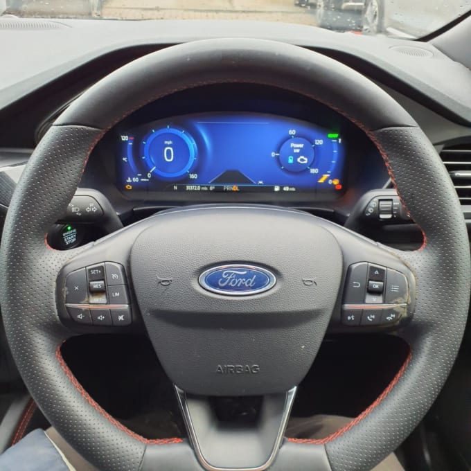 2025 Ford Kuga