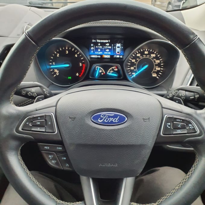 2025 Ford Kuga