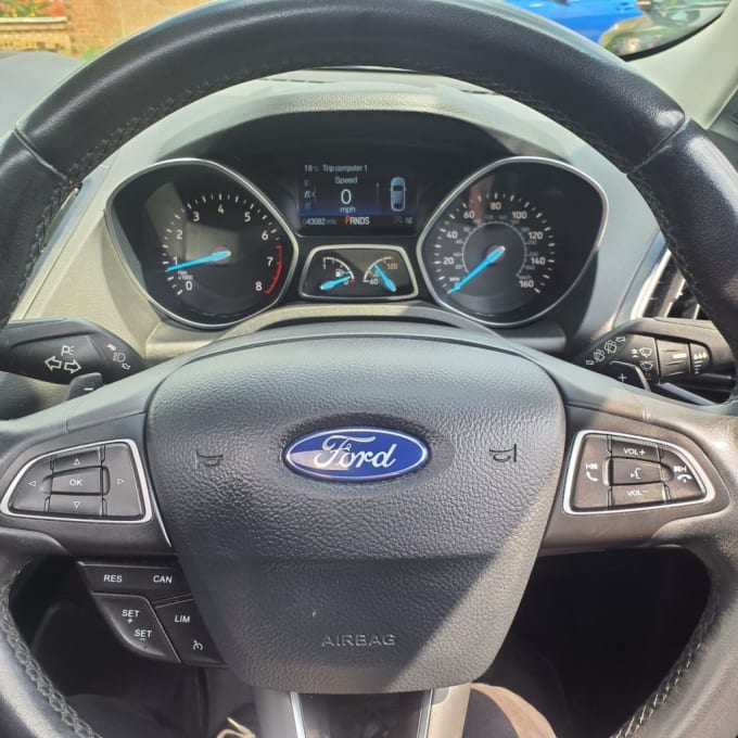 2025 Ford Kuga