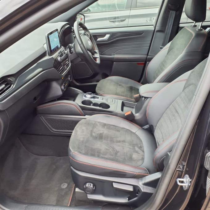 2025 Ford Kuga