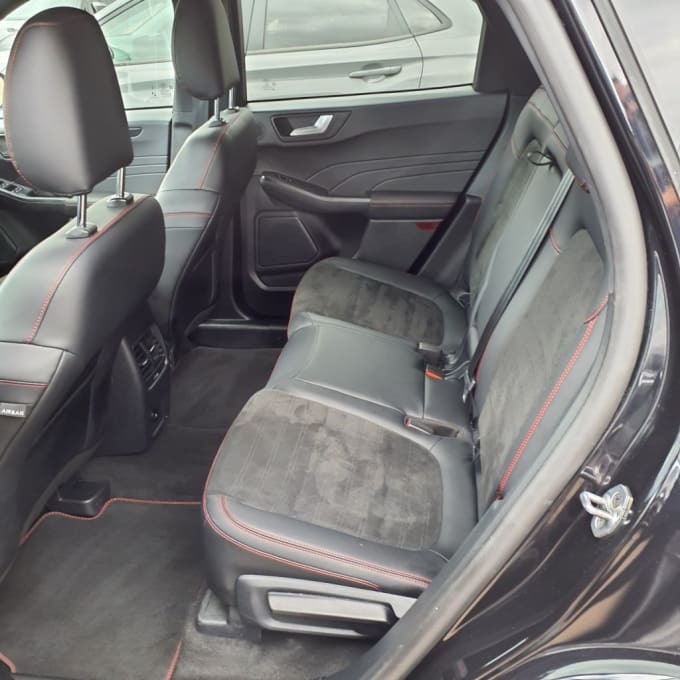 2025 Ford Kuga