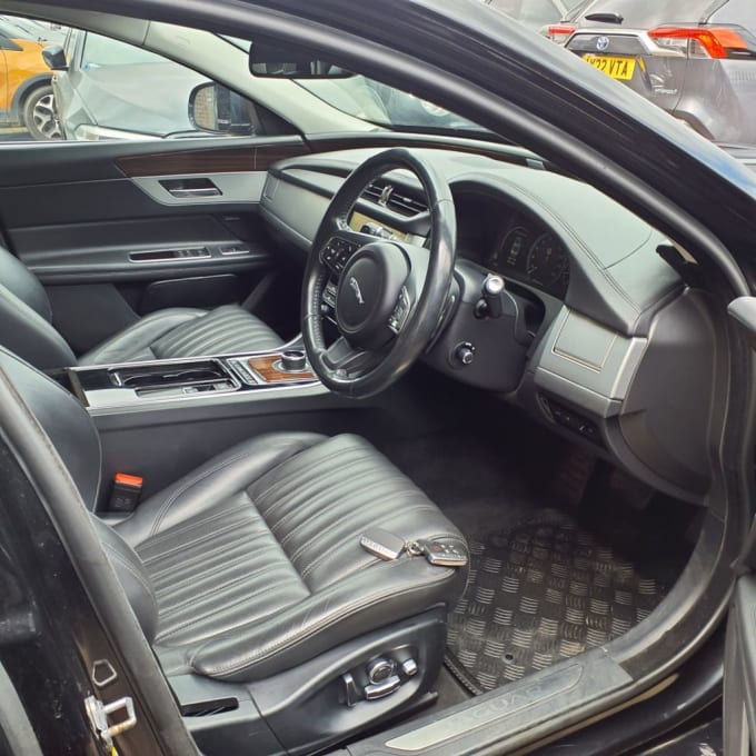 2025 Jaguar Xf