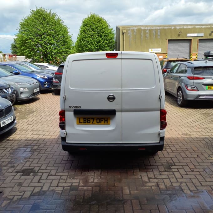 2025 Nissan Nv200