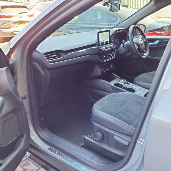 2025 Ford Kuga