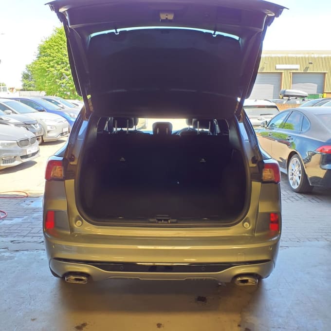 2025 Ford Kuga
