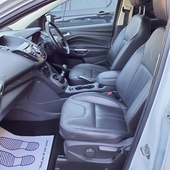 2025 Ford Kuga