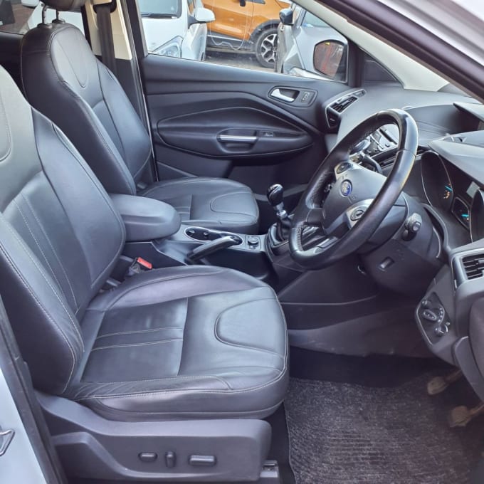 2025 Ford Kuga