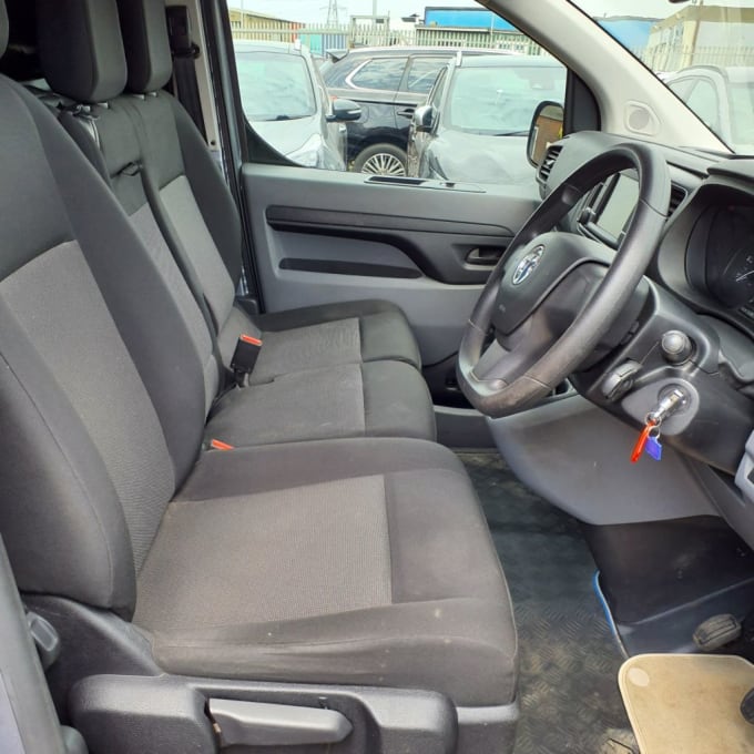 2025 Vauxhall Vivaro