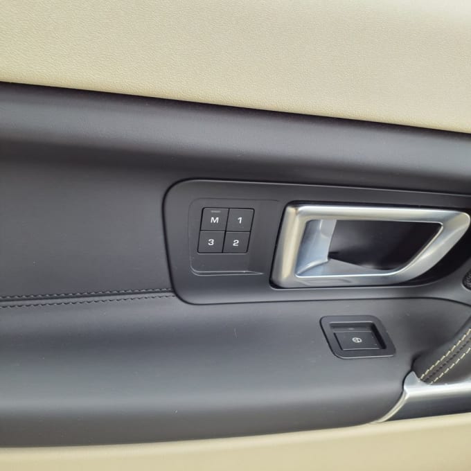 2025 Land Rover Discovery Sport