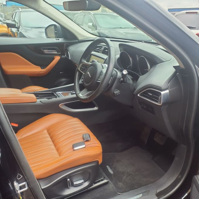 2025 Jaguar F-pace