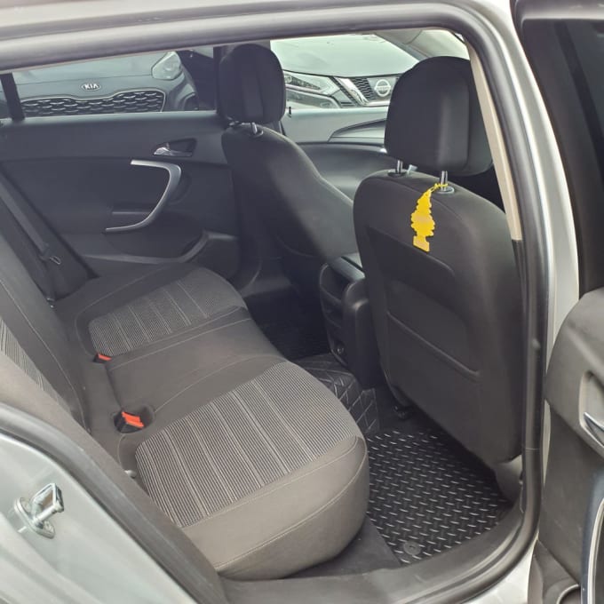 2025 Vauxhall Insignia