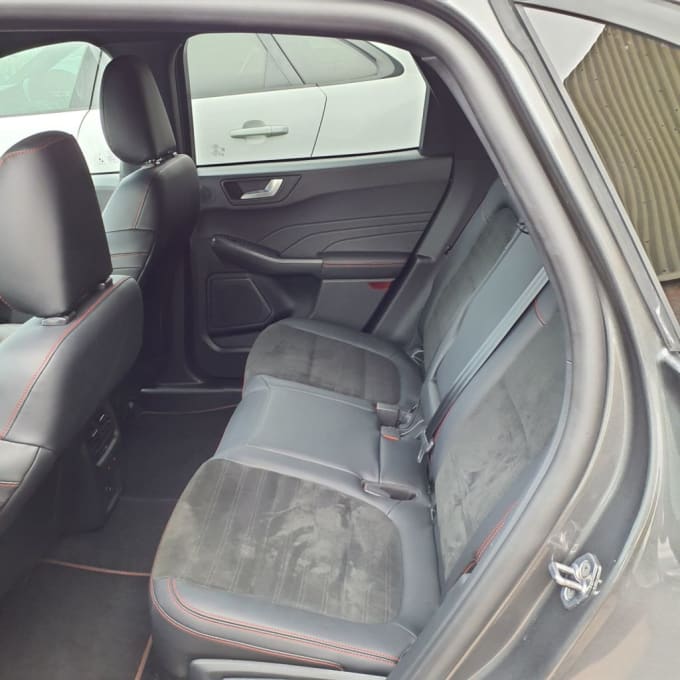 2025 Ford Kuga