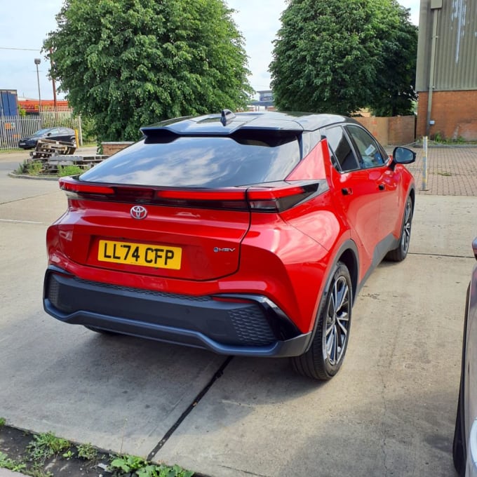 2025 Toyota C-hr