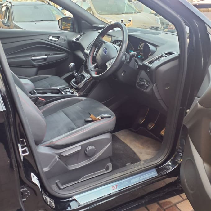 2025 Ford Kuga