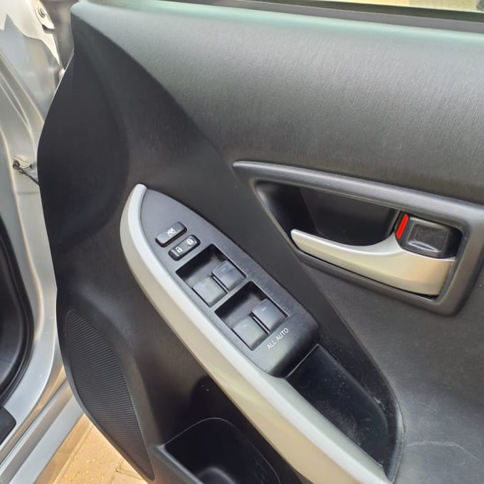 2025 Toyota Prius