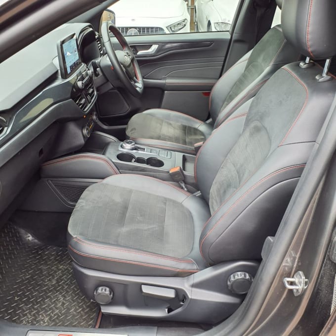 2025 Ford Kuga
