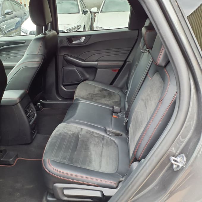 2025 Ford Kuga
