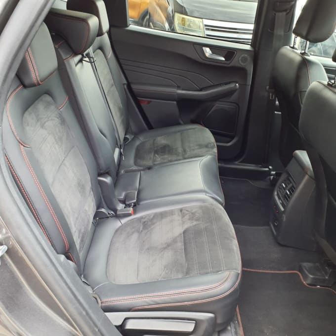 2025 Ford Kuga