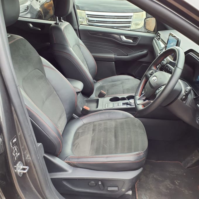 2025 Ford Kuga