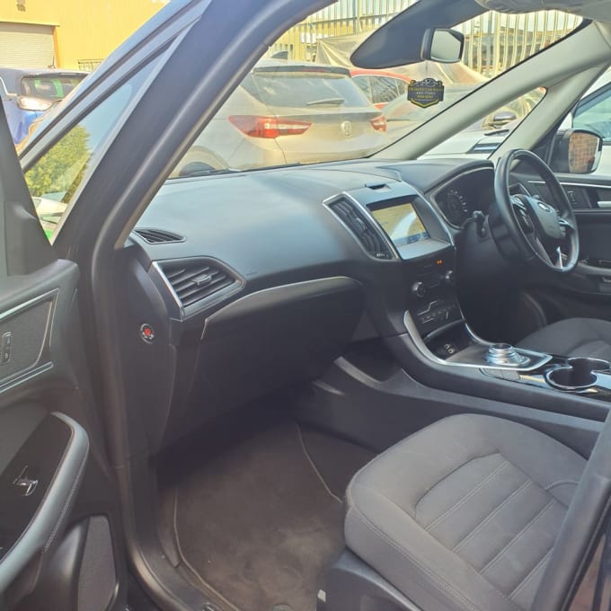 2025 Ford Galaxy
