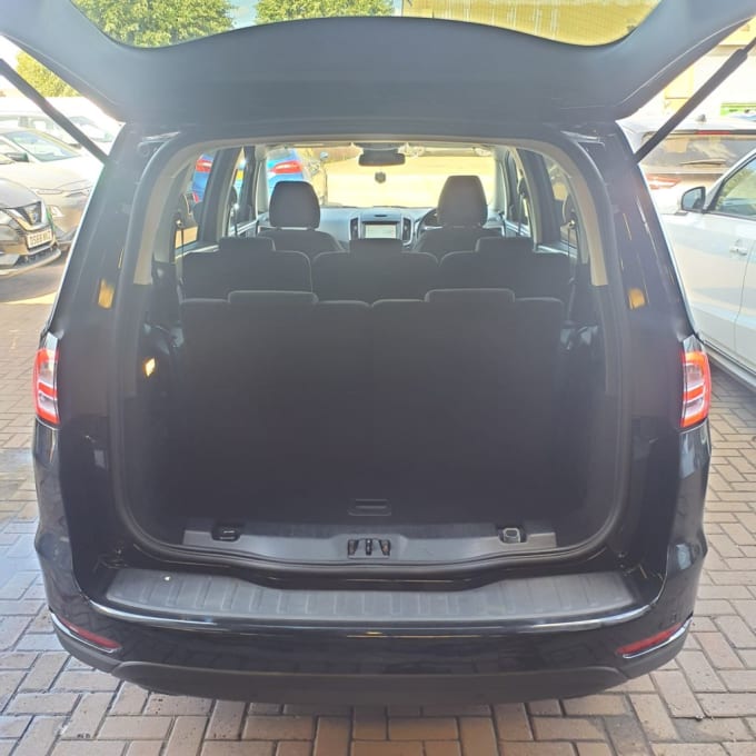 2025 Ford Galaxy
