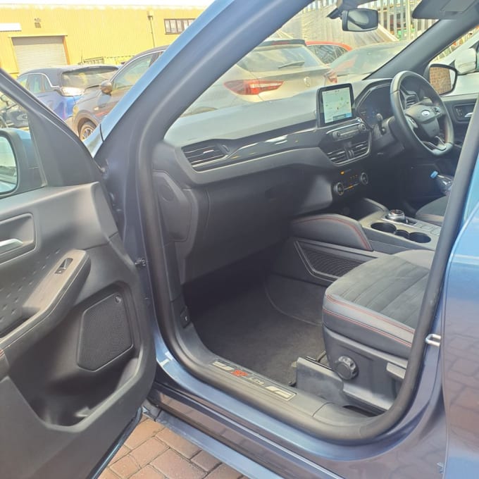 2025 Ford Kuga