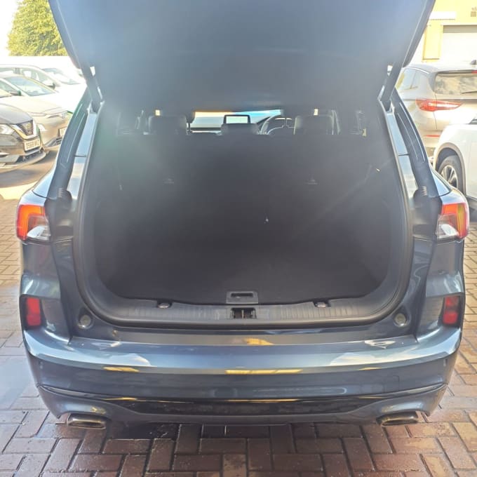 2025 Ford Kuga
