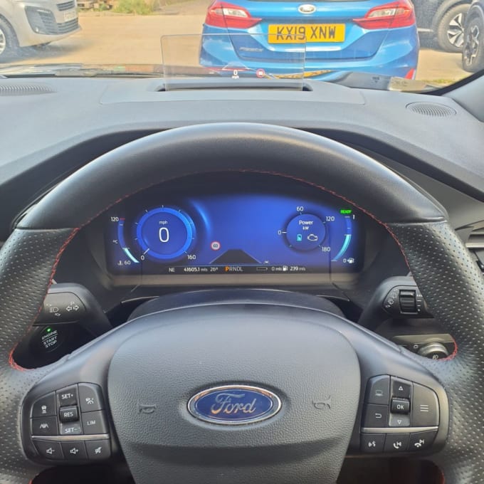 2025 Ford Kuga