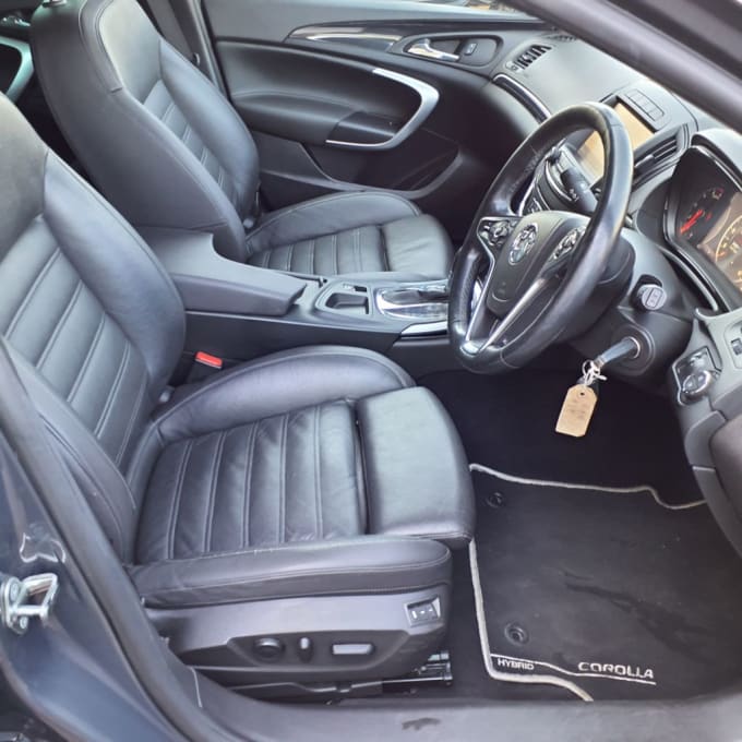 2025 Vauxhall Insignia