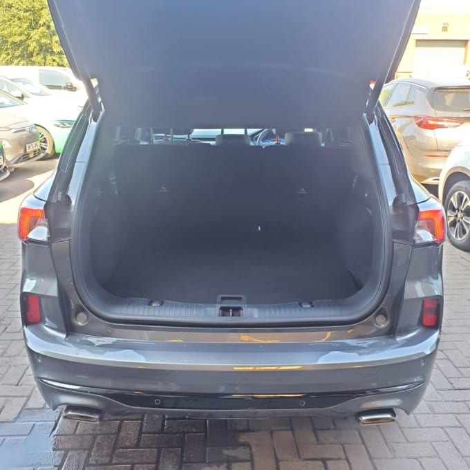 2025 Ford Kuga