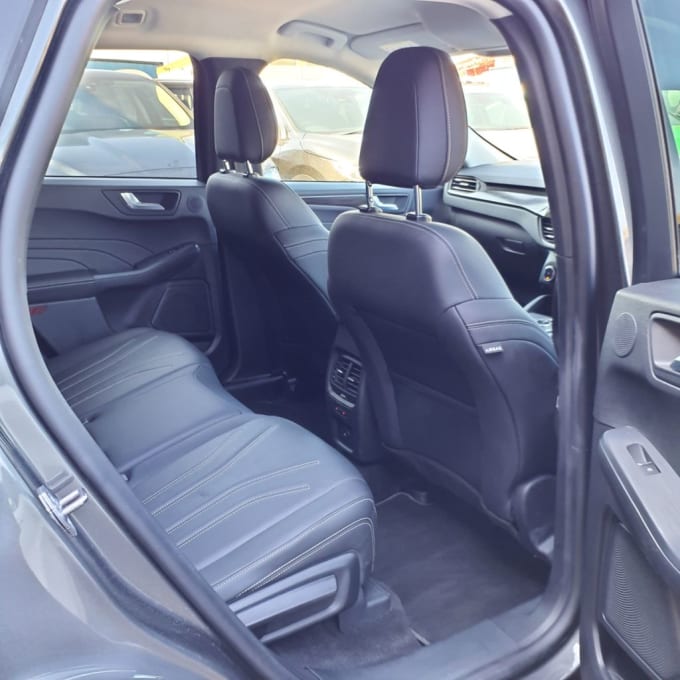 2025 Ford Kuga