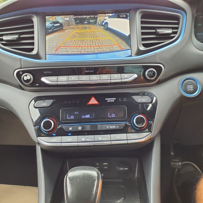 2025 Hyundai Ioniq