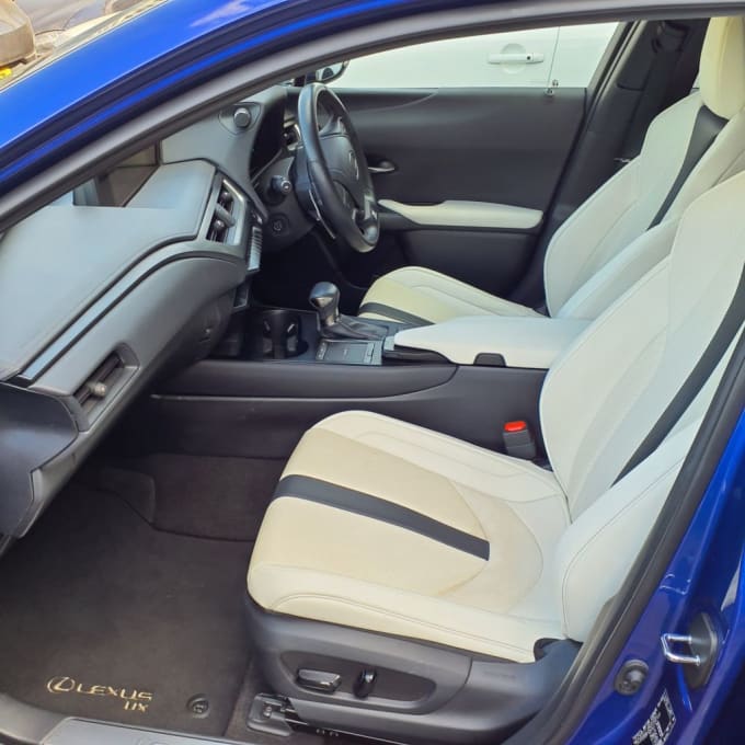 2025 Lexus Ux