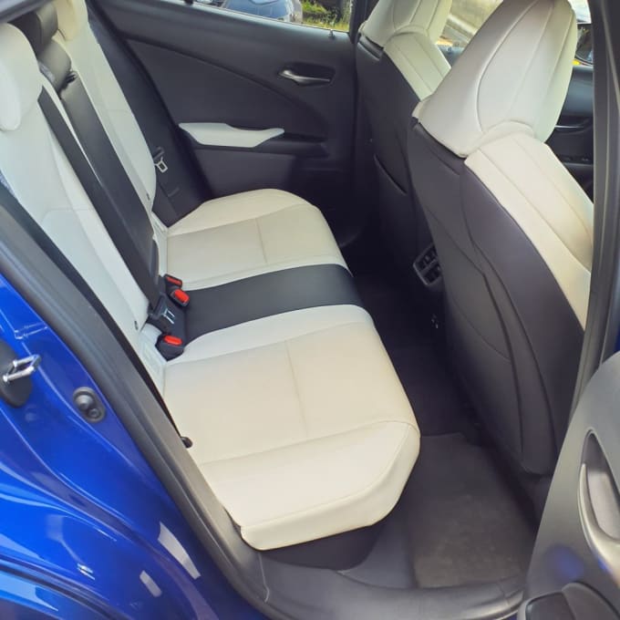 2025 Lexus Ux