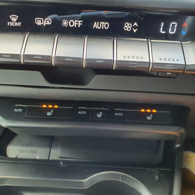 2025 Lexus Ux