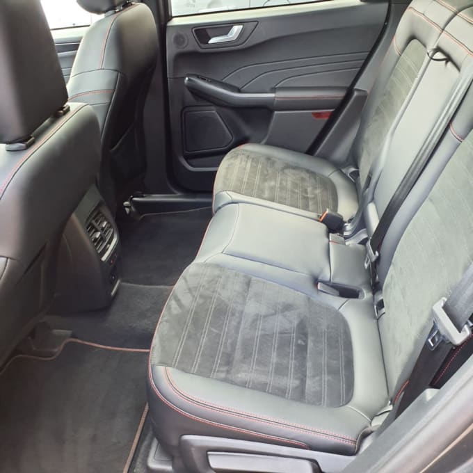 2025 Ford Kuga